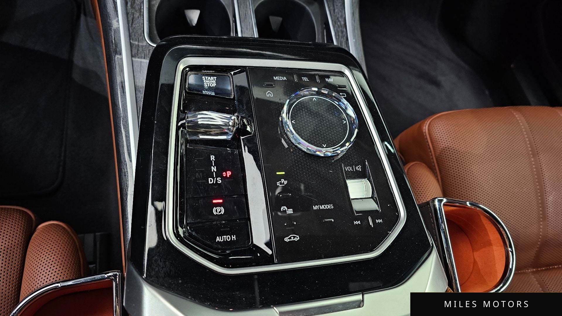 BMW 7 Series (G70) 2024 — миниатюра 12