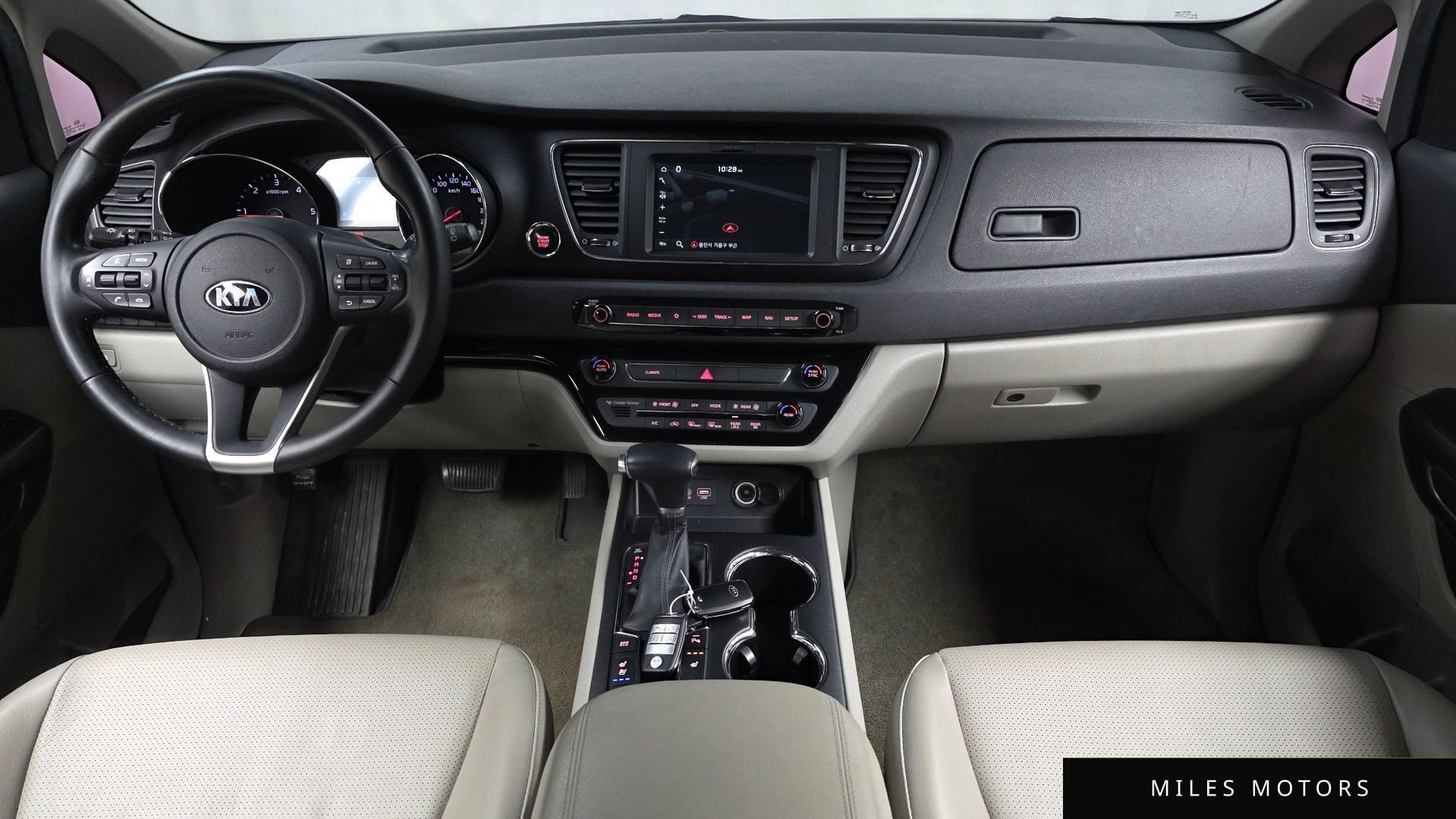 Kia Canival 2019 — миниатюра 10