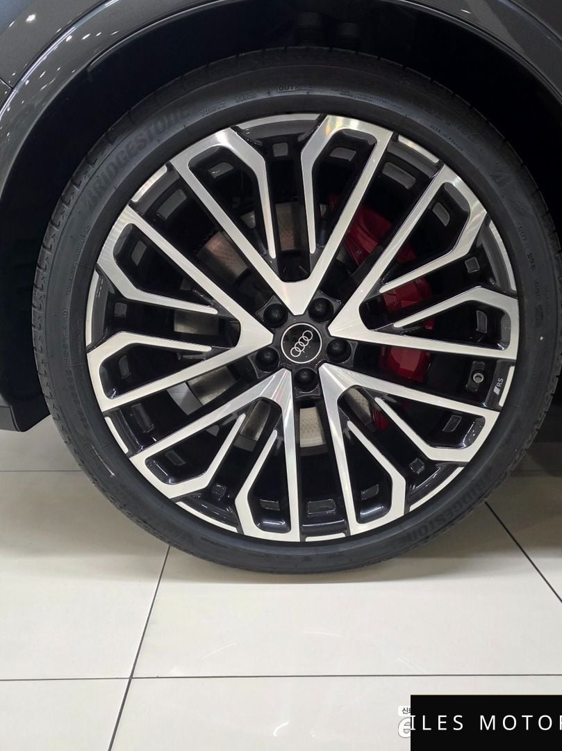Audi SQ7 (4M) 2026 — миниатюра 5