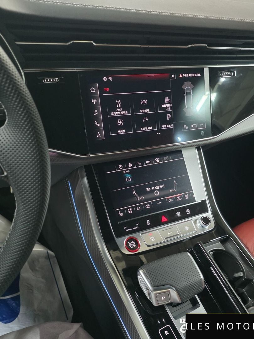 Audi SQ7 (4M) 2026 — миниатюра 9