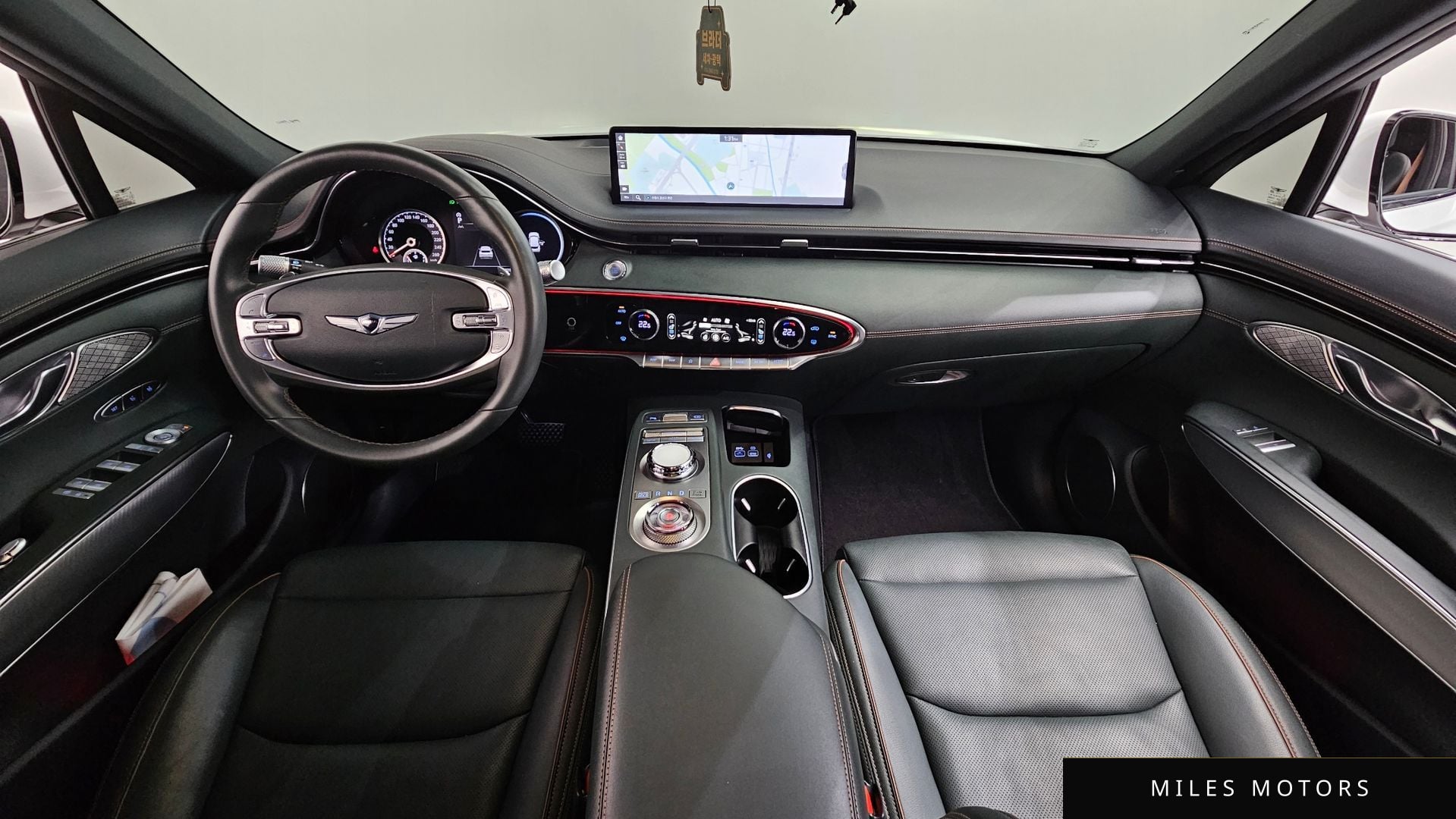 Genesis GV70 2021 — миниатюра 10