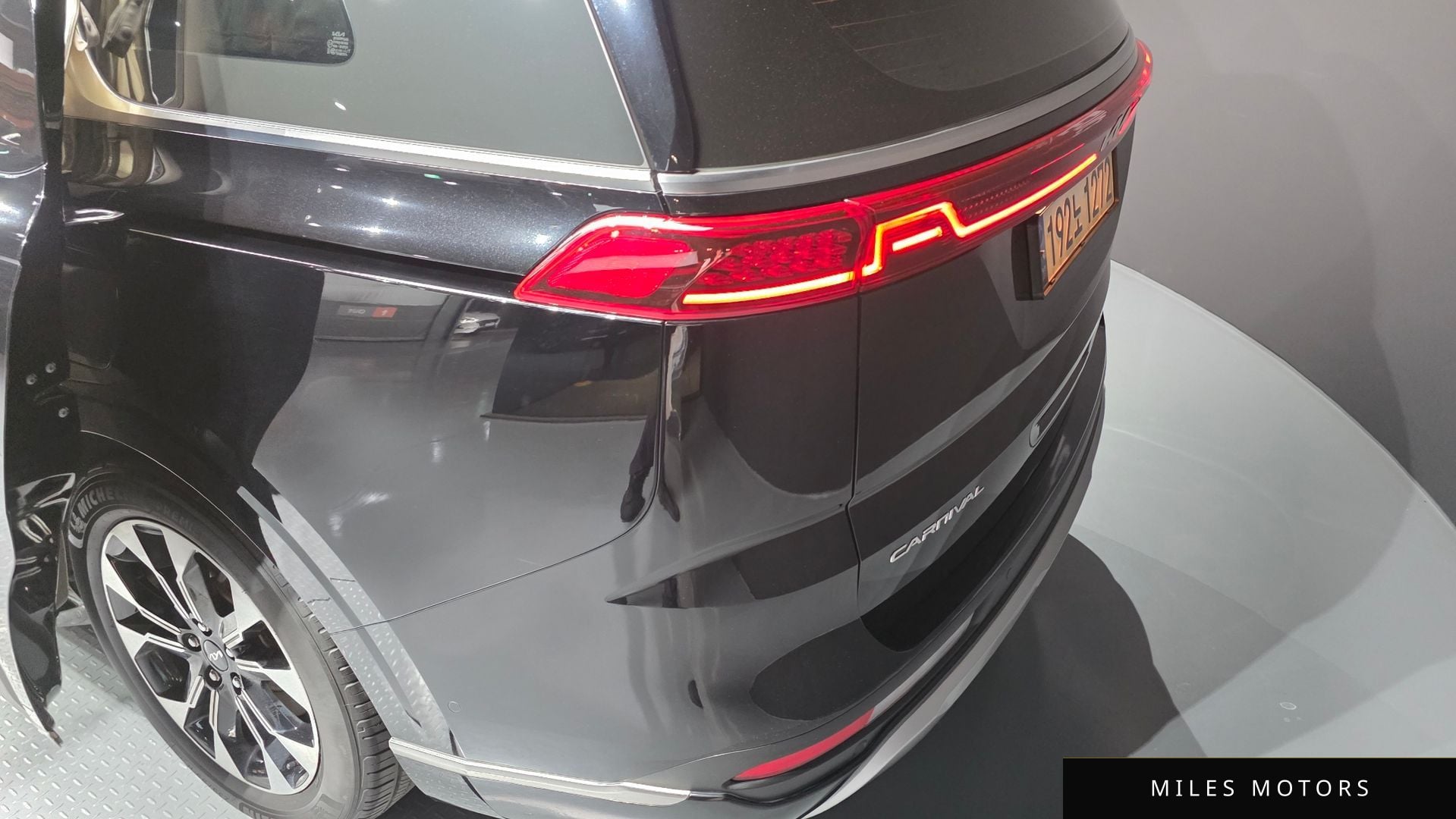 Kia Carnival 2022 — миниатюра 8