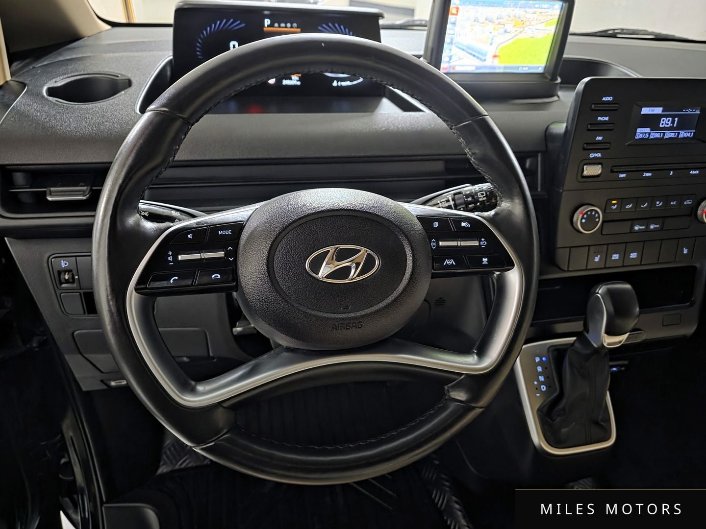 Hyundai Staria 2022 — миниатюра 8