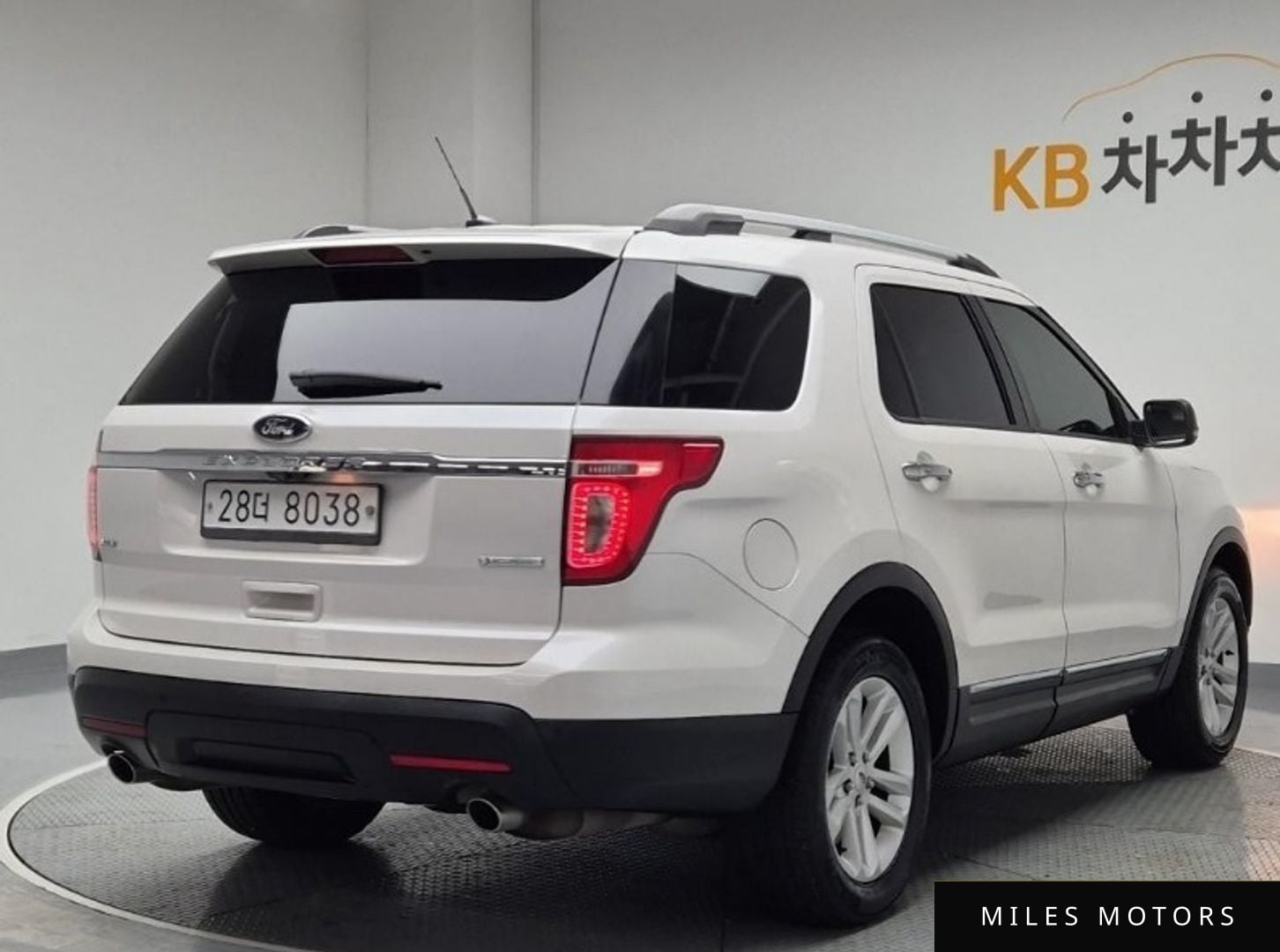 Ford Explorer 2014 — миниатюра 3