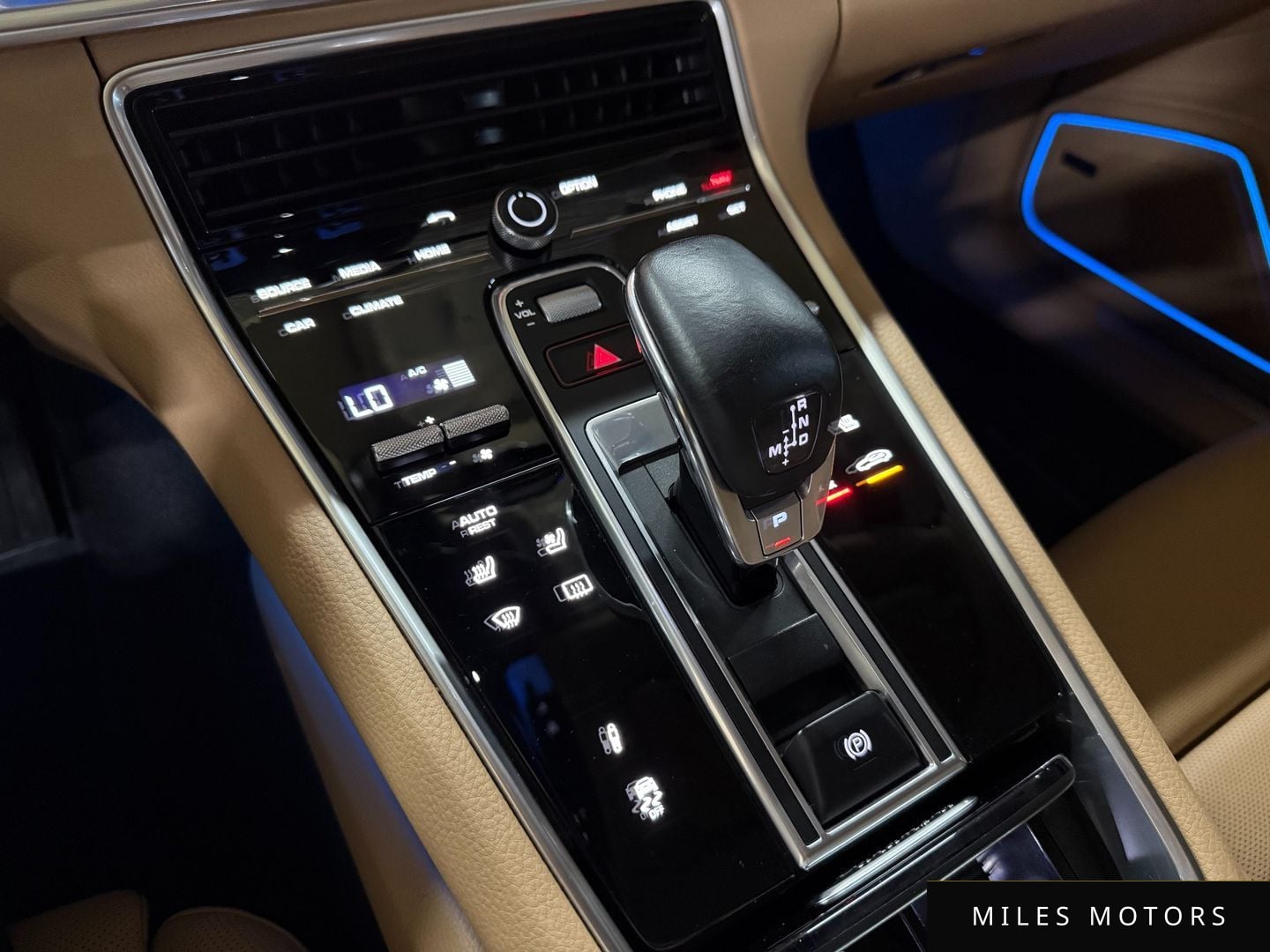 Porsche 파나메라 (971) 2018 — миниатюра 8