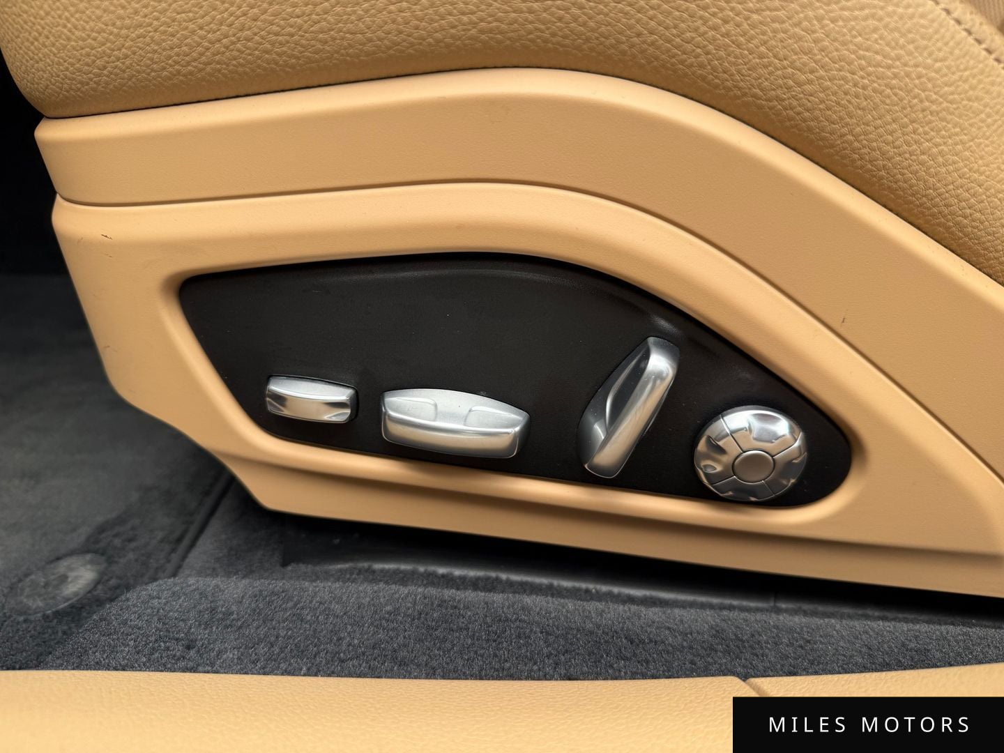 Porsche 파나메라 (971) 2018 — миниатюра 12