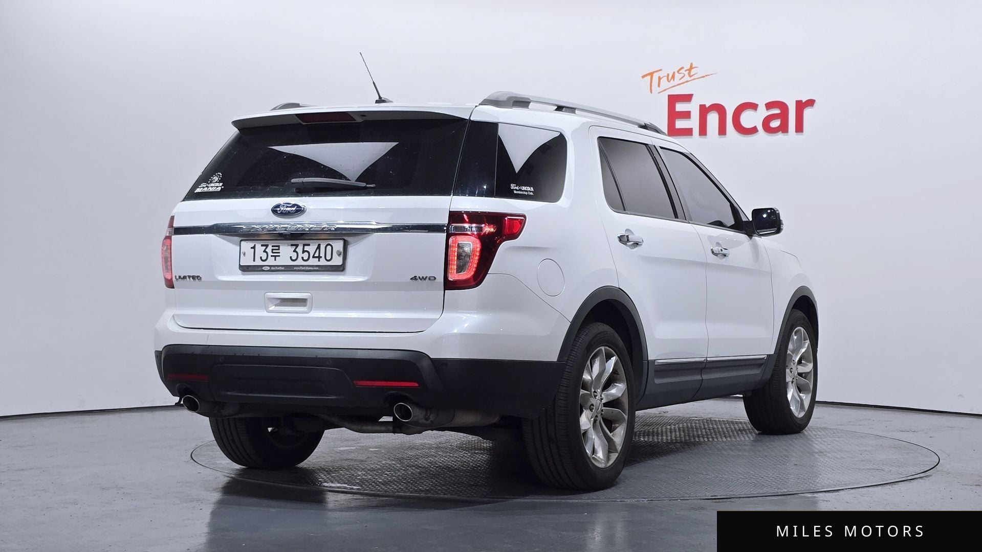 Ford Explorer 2013 — миниатюра 2