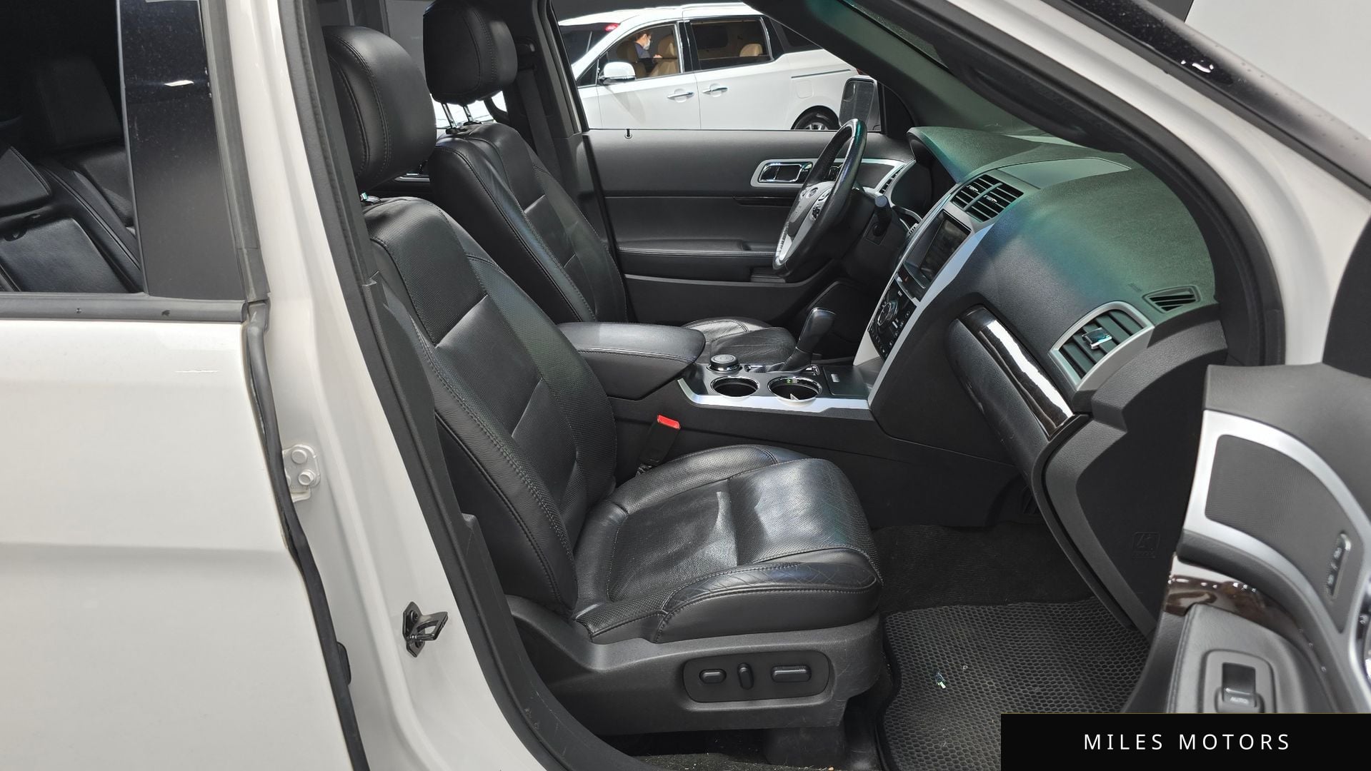 Ford Explorer 2013 — миниатюра 11