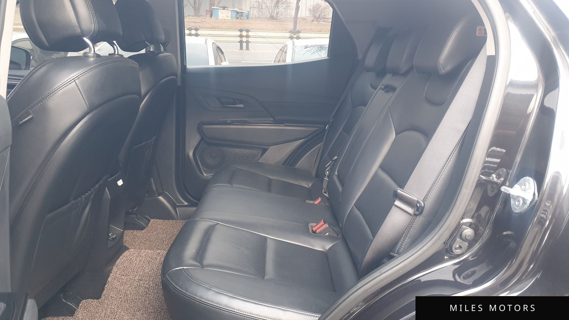 KG Mobility Beautiful Korando 2019 — миниатюра 12