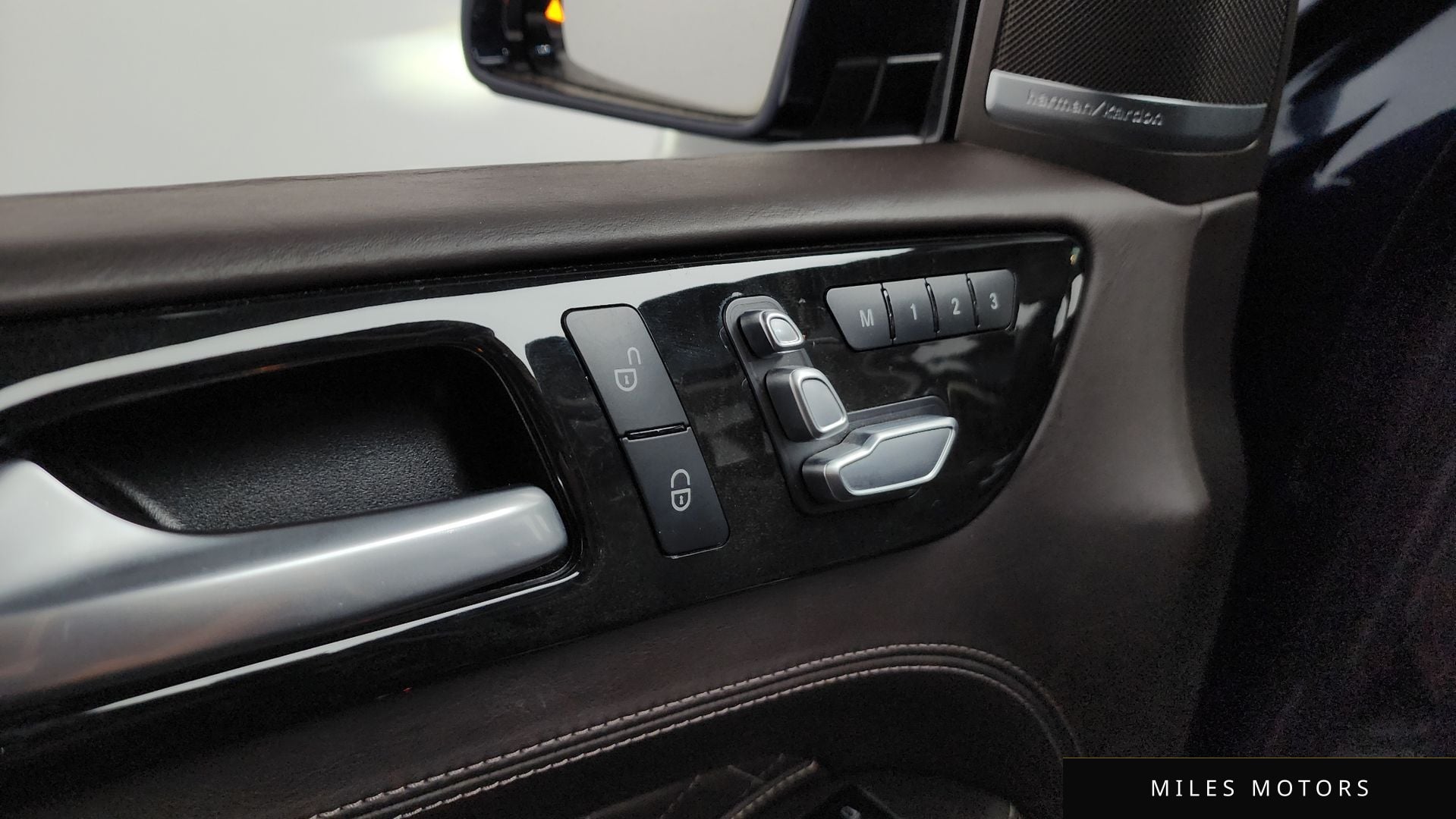 Mercedes-Benz GLS-Class X166 2017 — миниатюра 31
