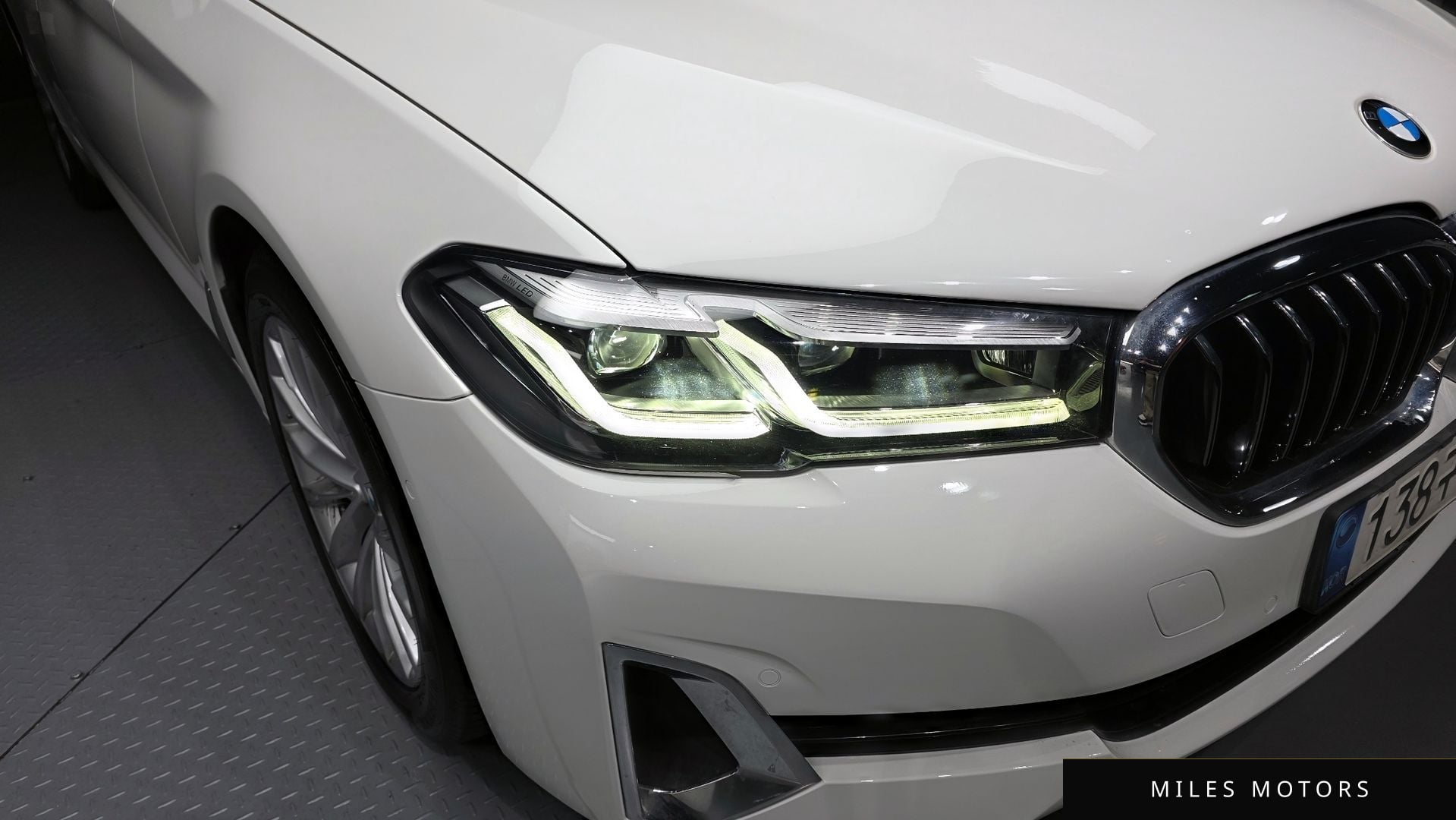 BMW 5 Series (G30) 2022 — миниатюра 8