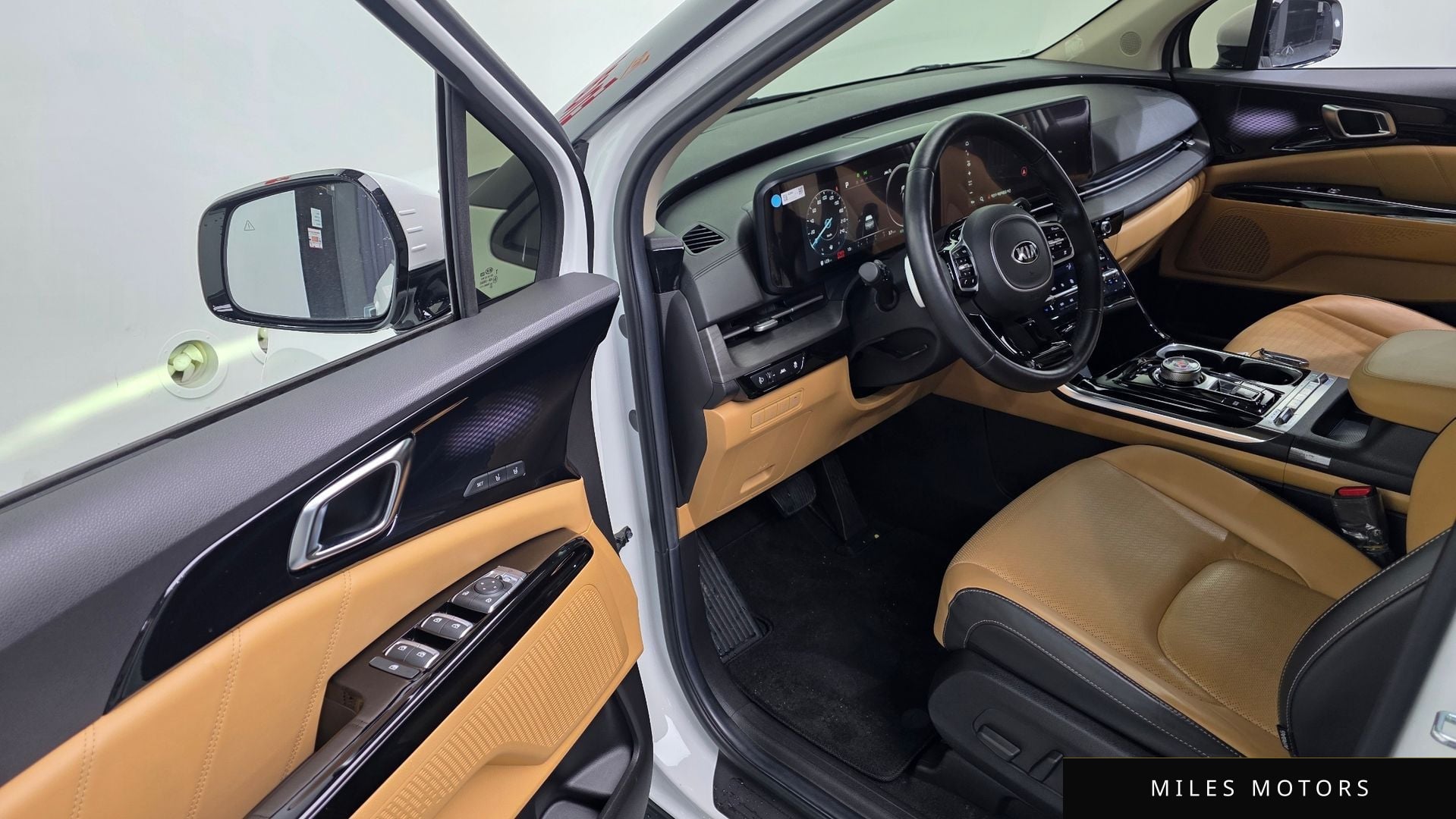 Kia Carnival 2021 — миниатюра 11