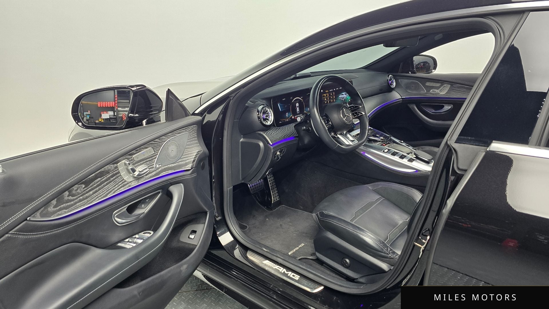 Mercedes-Benz AMG GT 2023 — миниатюра 11