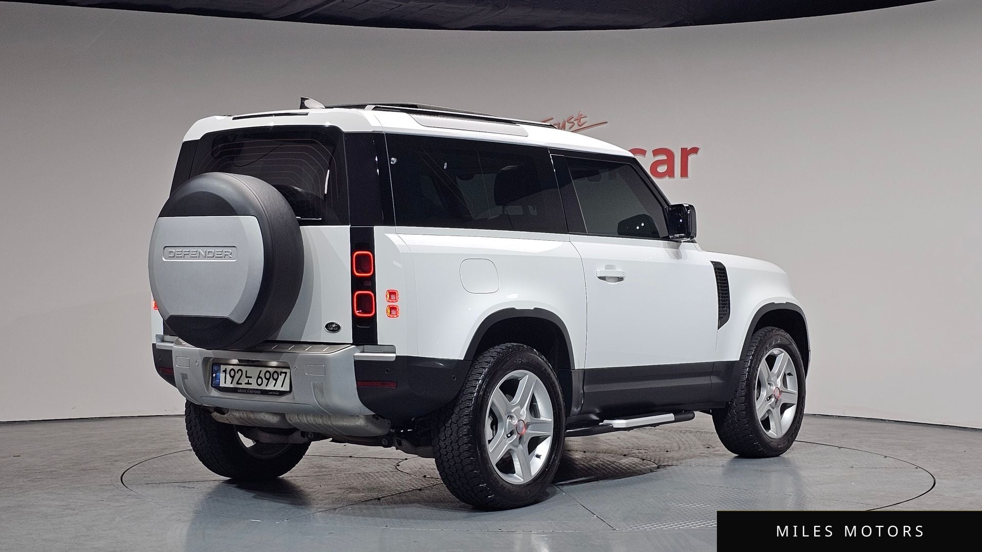 Land Rover Defender 2022 — миниатюра 2