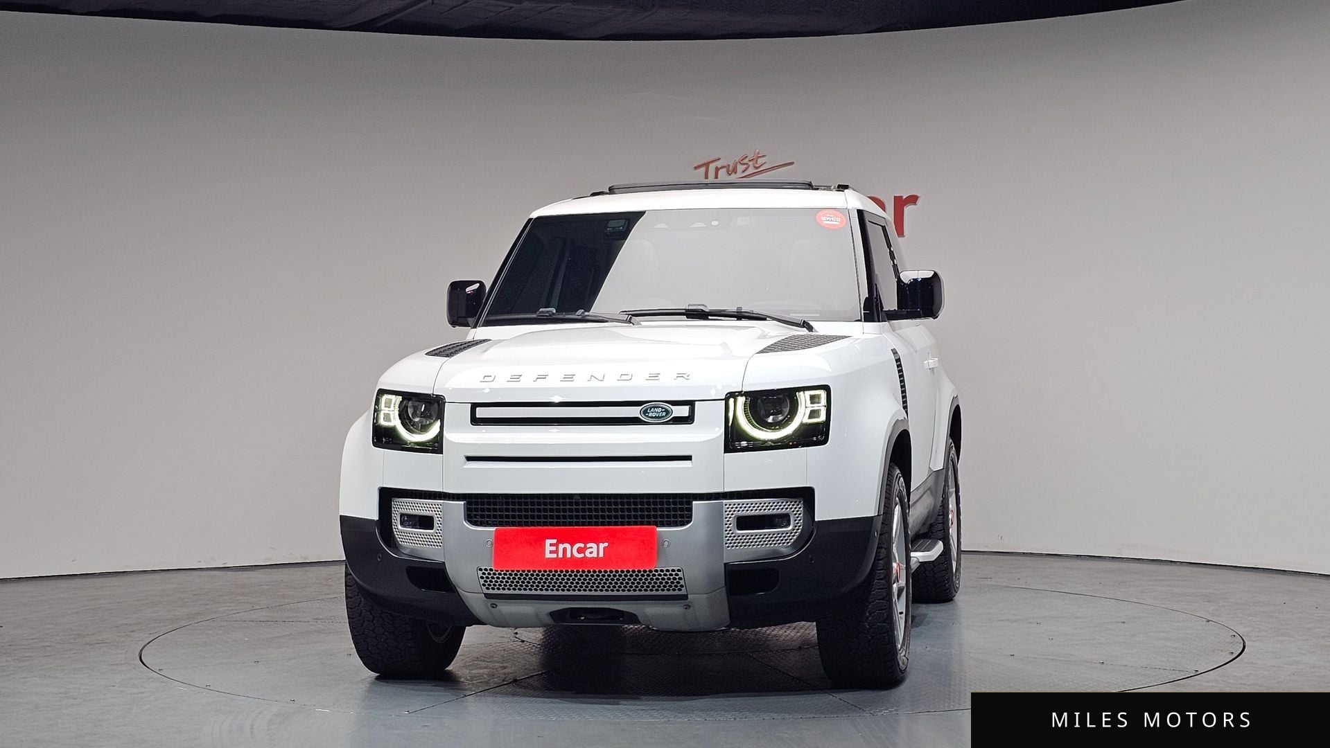 Land Rover Defender 2022 — миниатюра 3