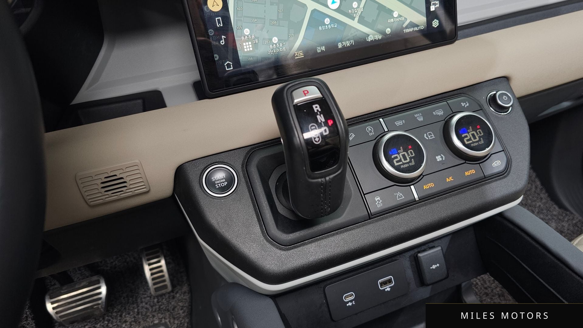Land Rover Defender 2022 — миниатюра 12
