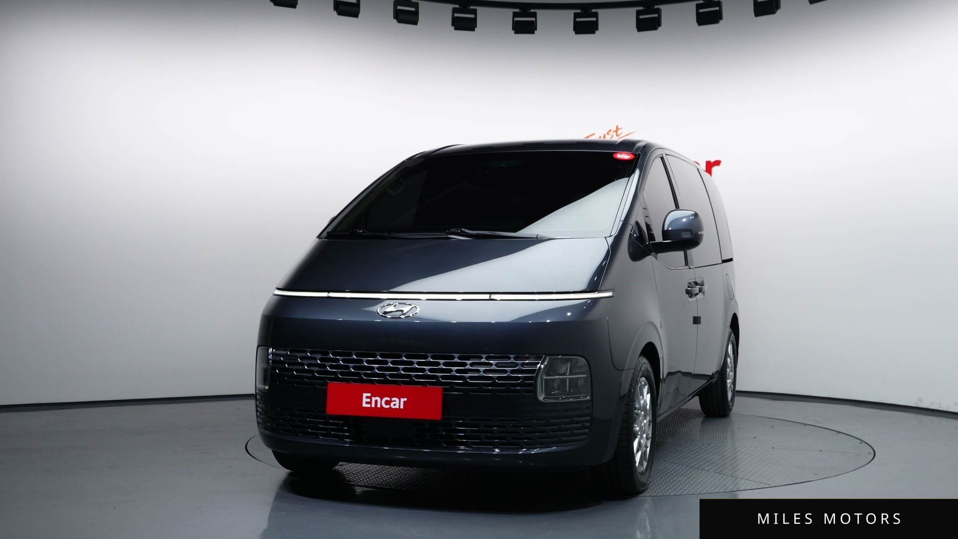 Hyundai Staria 2022 — миниатюра 3