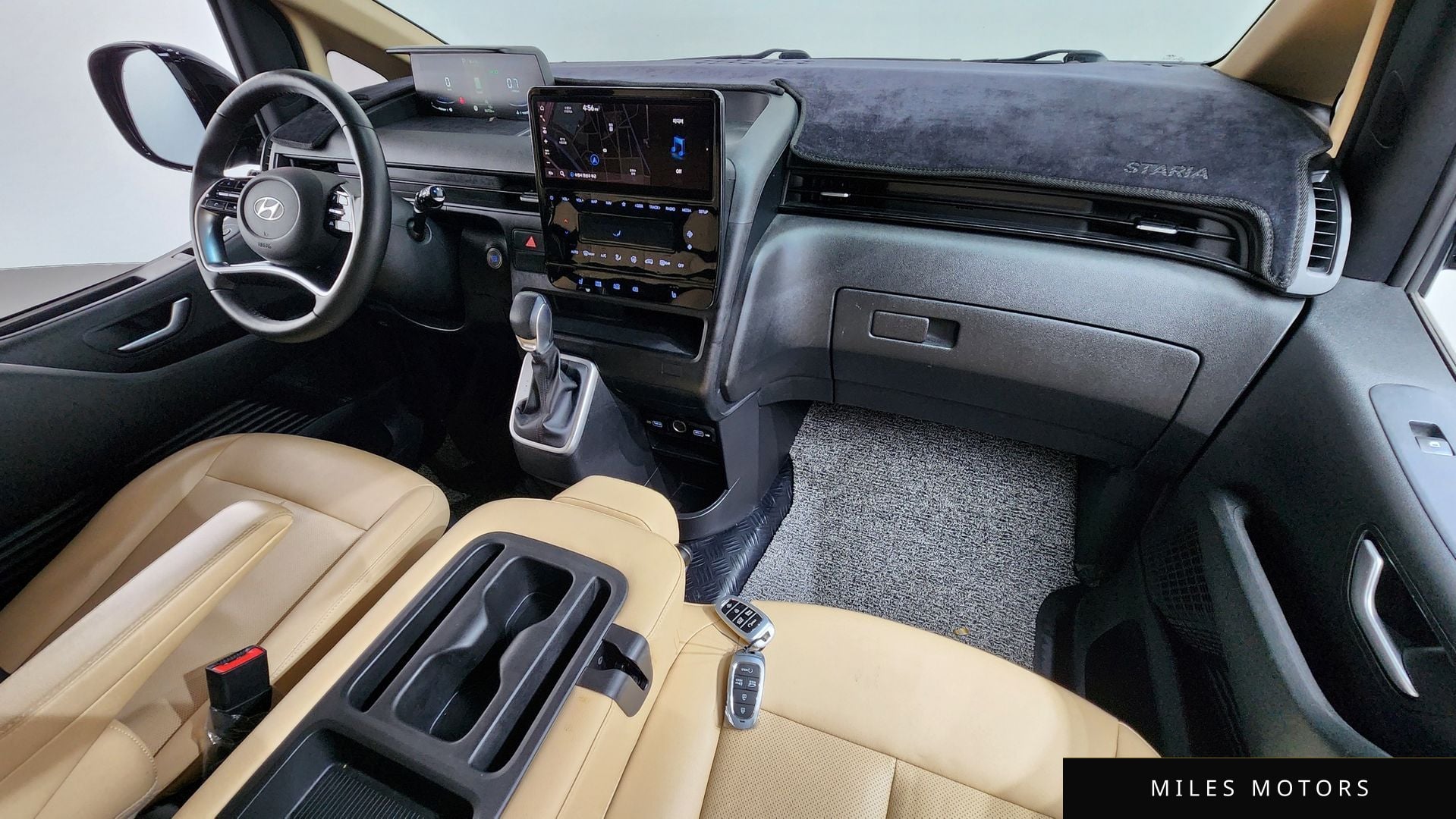 Hyundai Staria 2022 — миниатюра 10