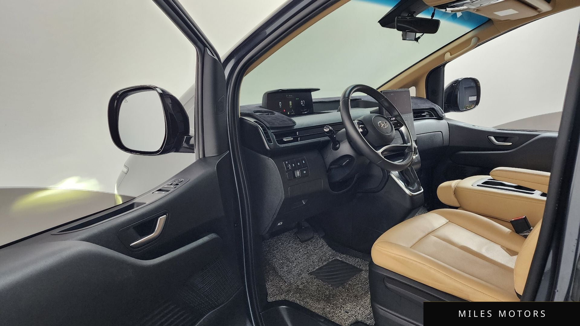 Hyundai Staria 2022 — миниатюра 13