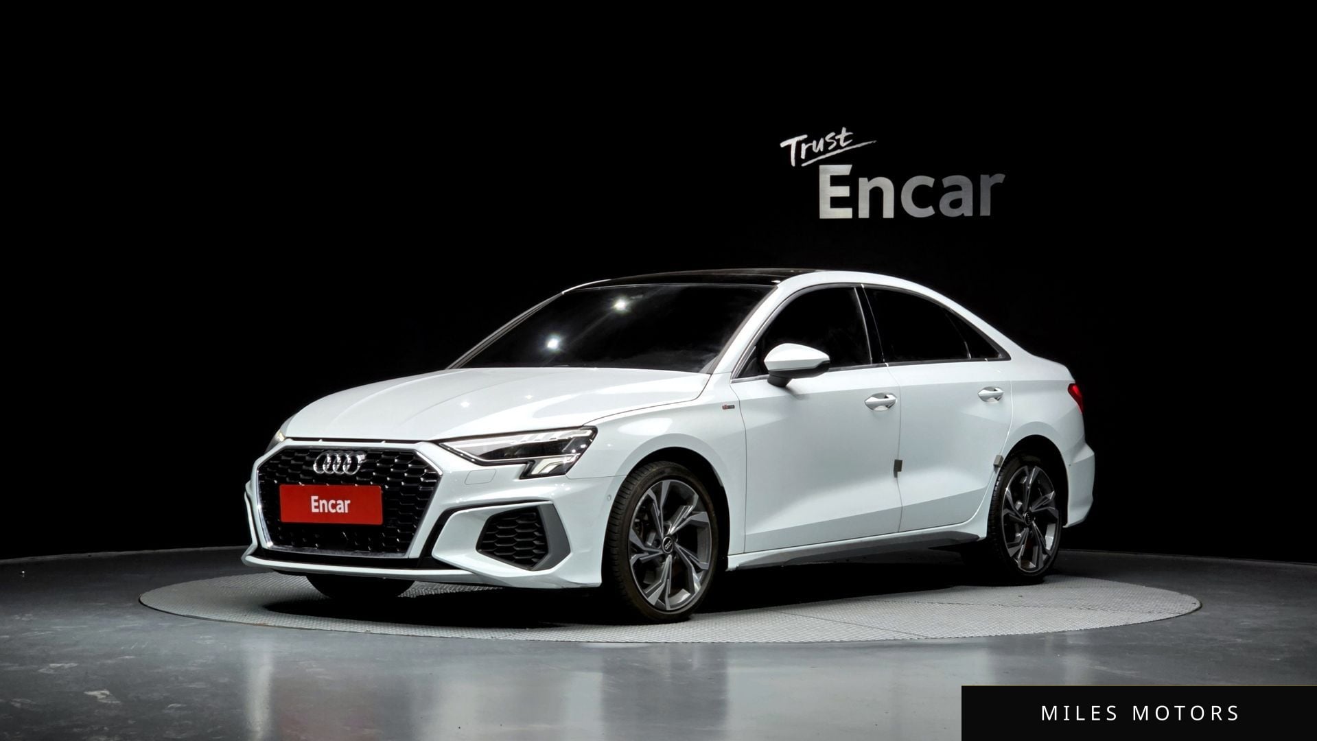 Audi A3 (8Y) 2023 — фото 1 из 12