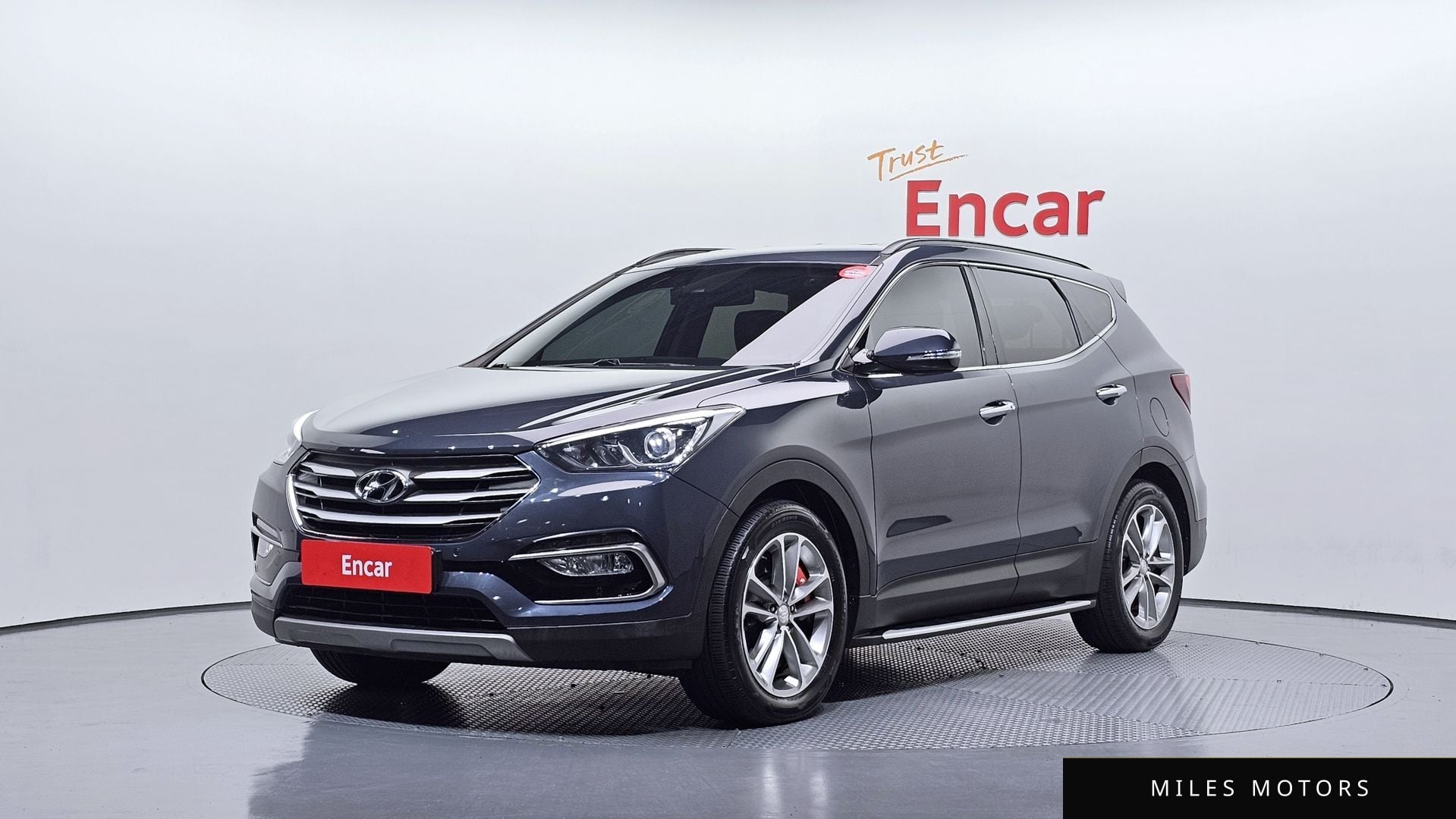 Hyundai Santafe 2016 — фото 1 из 12