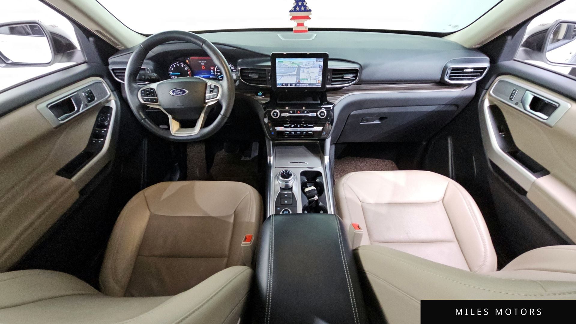 Ford Explorer 2021 — миниатюра 10