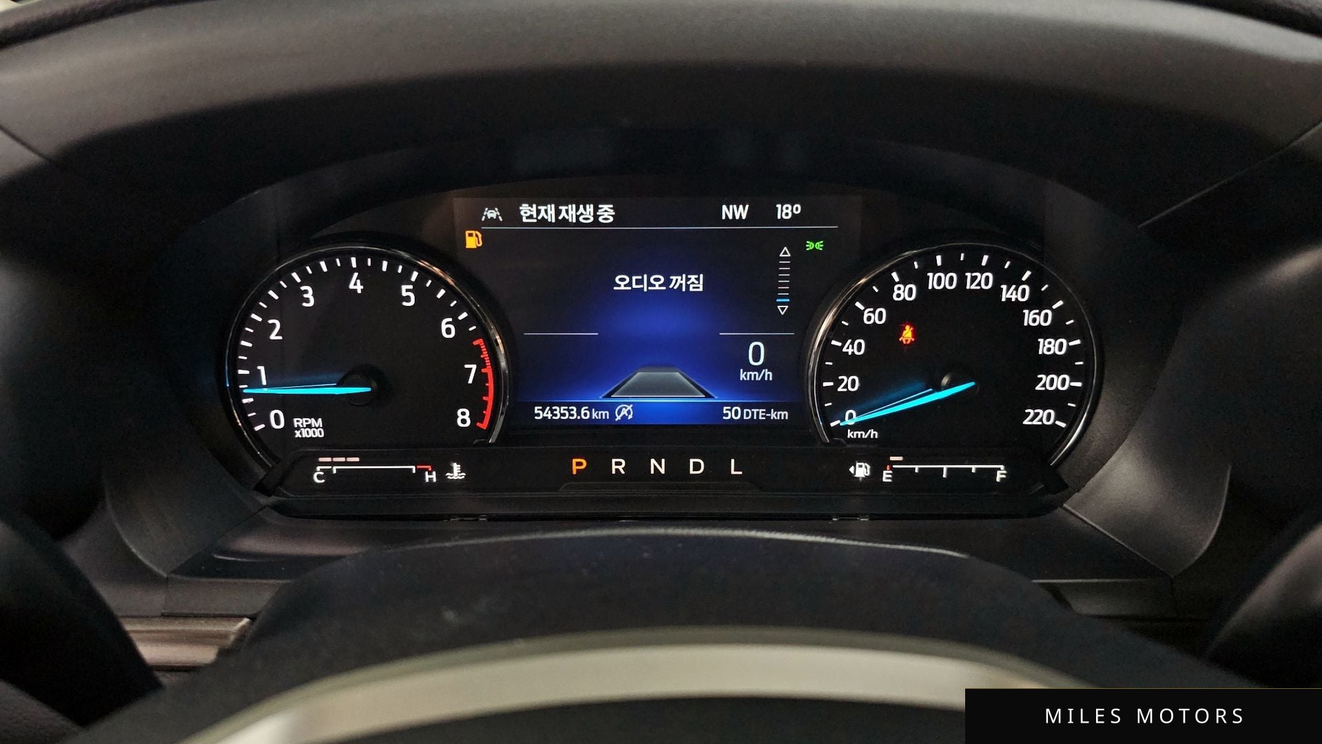 Ford Explorer 2021 — миниатюра 11