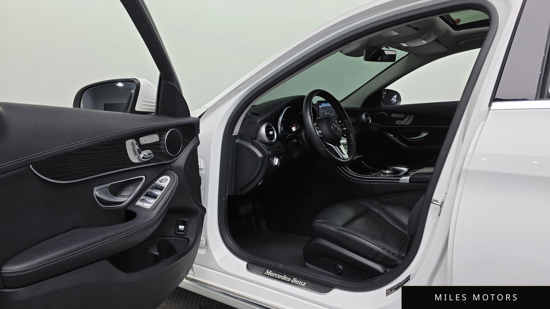 Mercedes-Benz C-Class W205 2019 — миниатюра 12