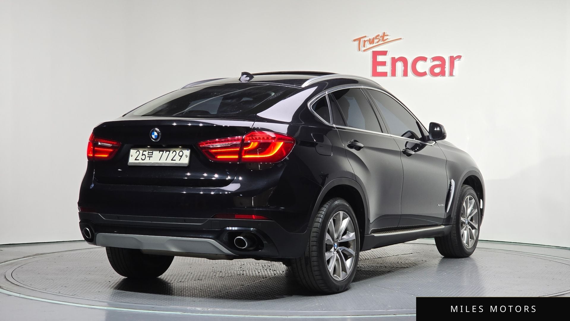 BMW X6 (F16) 2015 — миниатюра 2