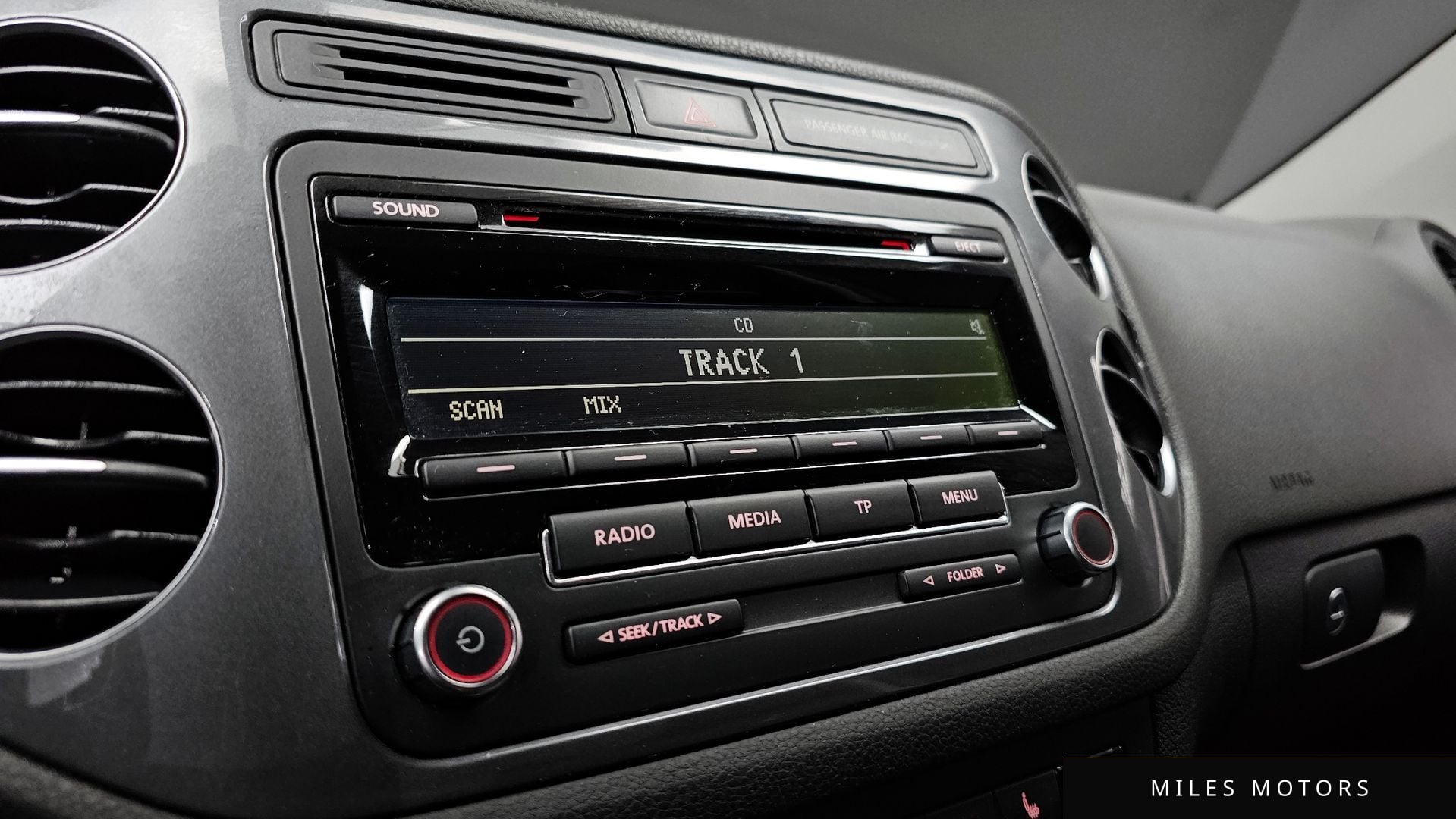 Volkswagen 티구안 2016 — миниатюра 14