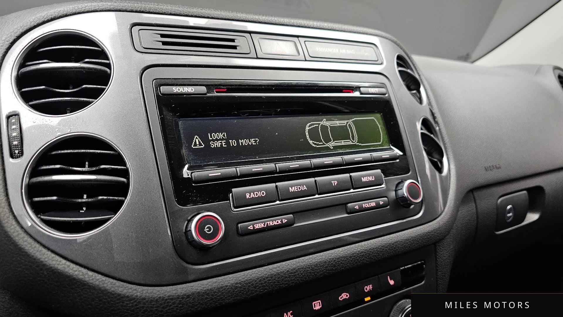 Volkswagen 티구안 2016 — миниатюра 15