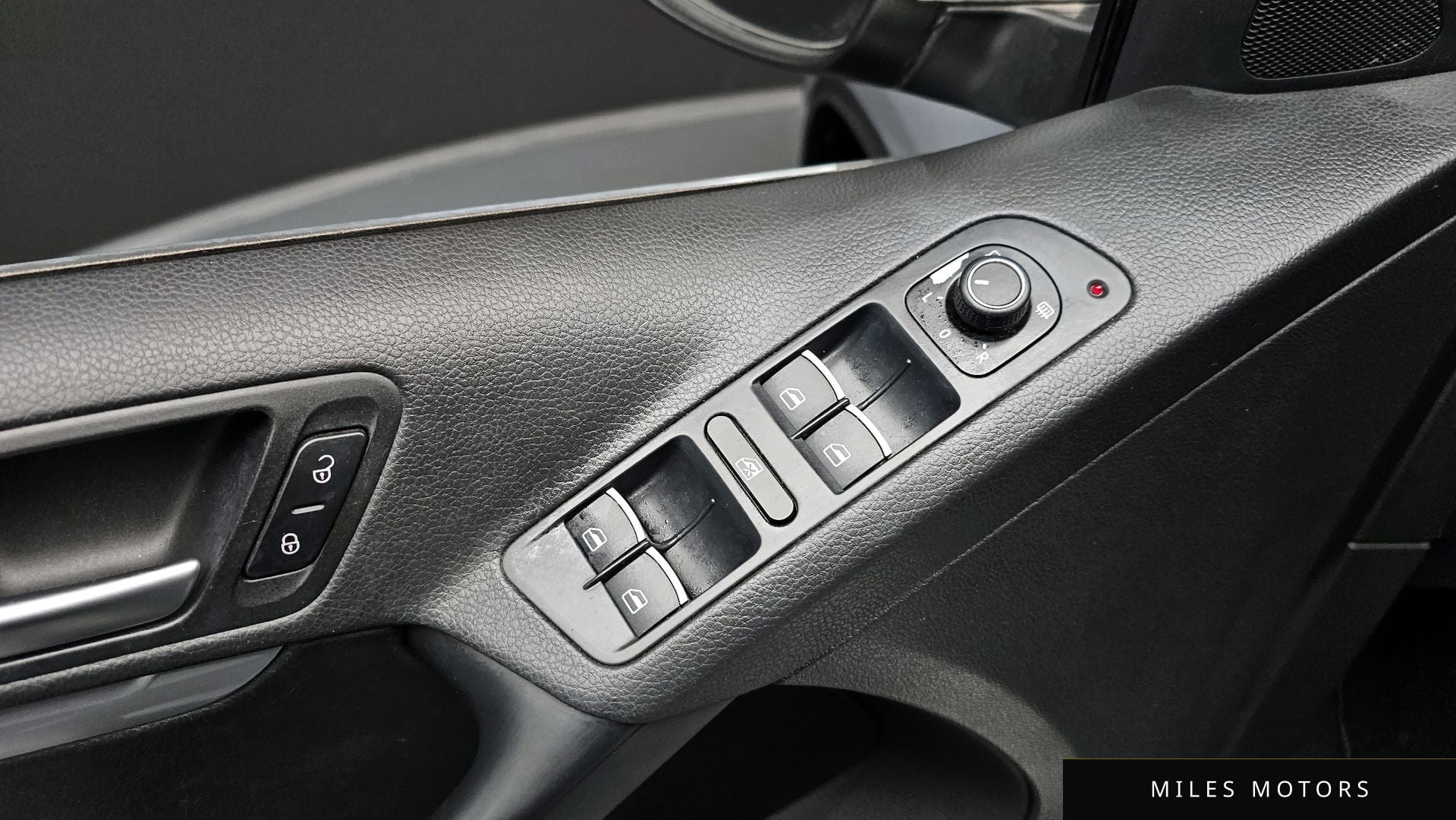 Volkswagen 티구안 2016 — миниатюра 18