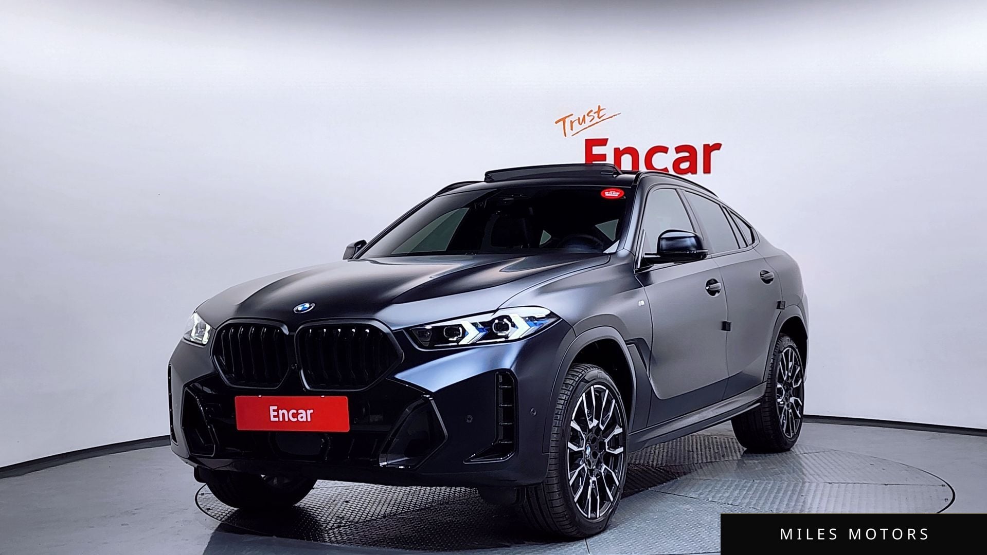 BMW X6 (G06) 2024 — фото 1 из 12