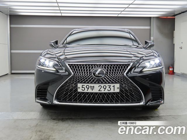 Лексус LS500 2018 — миниатюра 2