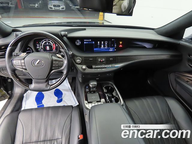Лексус LS500 2018 — миниатюра 7