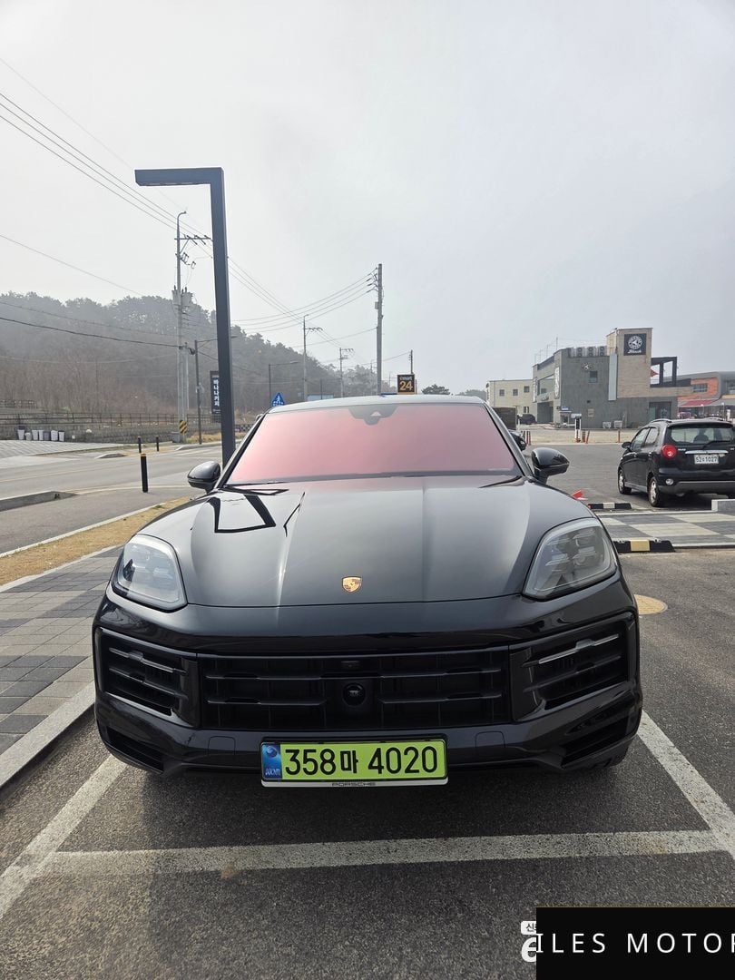 Porsche Cayenne 2025 — миниатюра 3