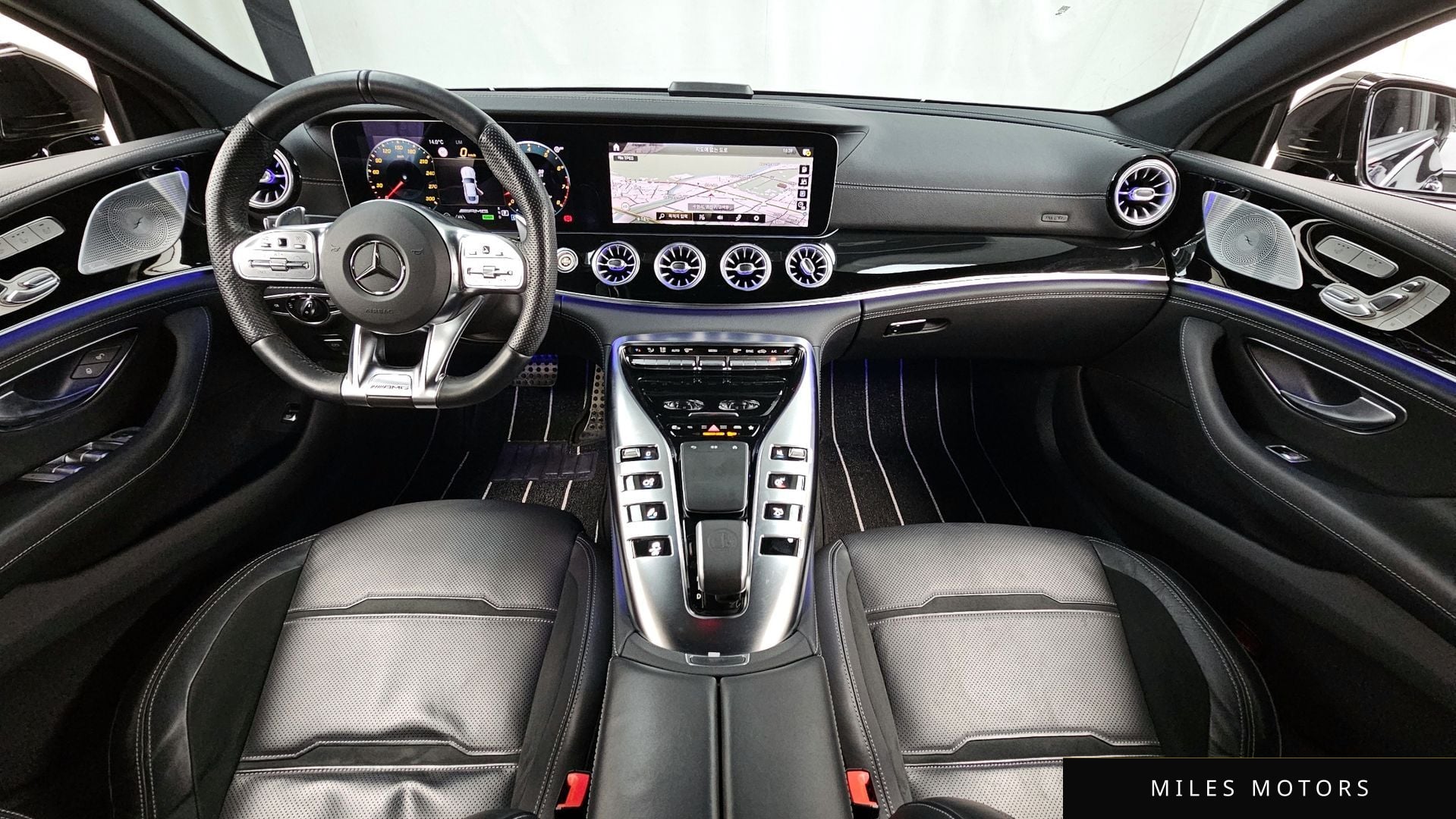 Mercedes-Benz AMG GT 2021 — миниатюра 8