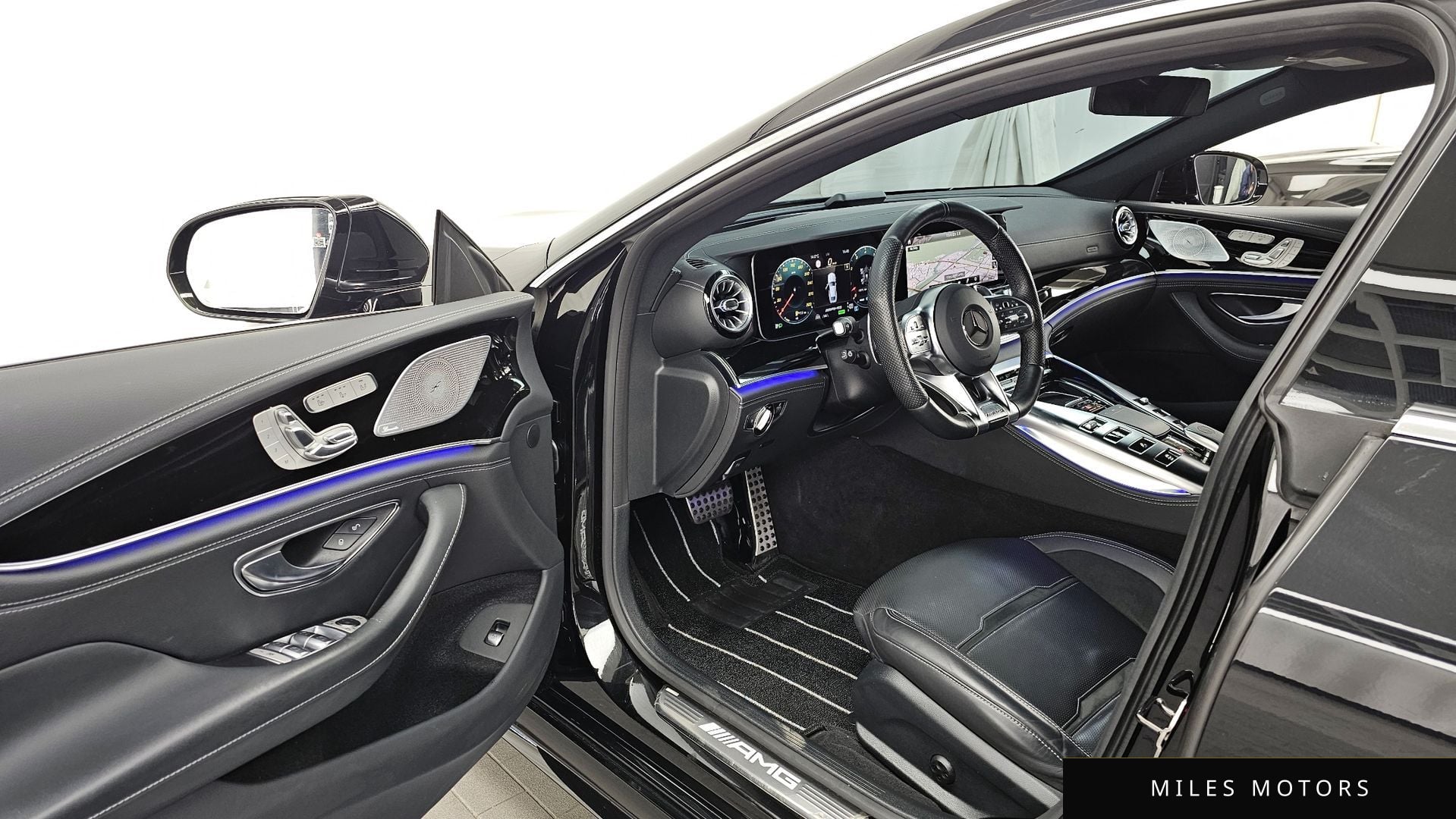 Mercedes-Benz AMG GT 2021 — миниатюра 10