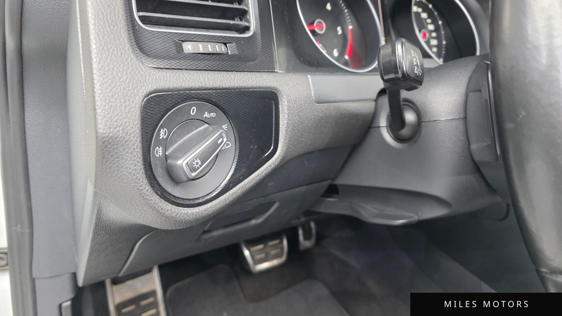 Volkswagen 골프 2015 — миниатюра 18