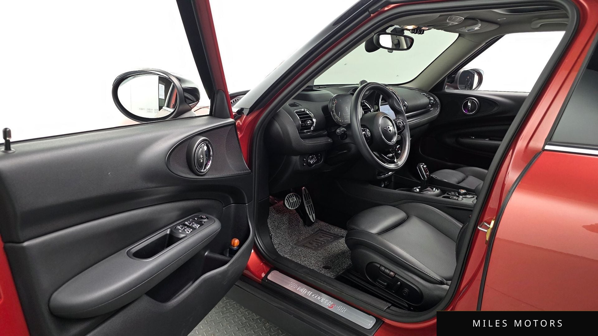 MINI 쿠퍼 S 클럽맨 2021 — миниатюра 10