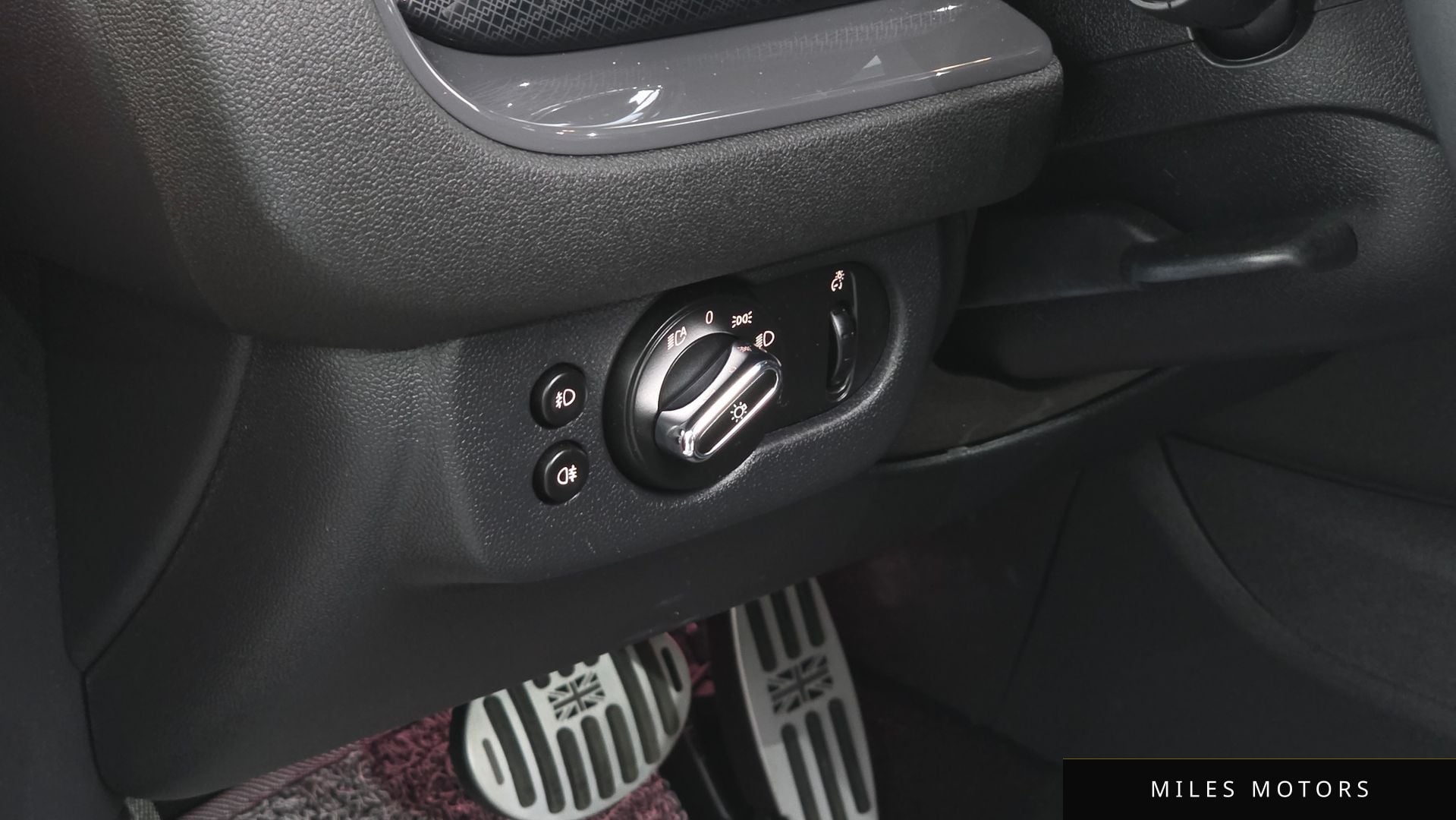 MINI 쿠퍼 S 클럽맨 2021 — миниатюра 15