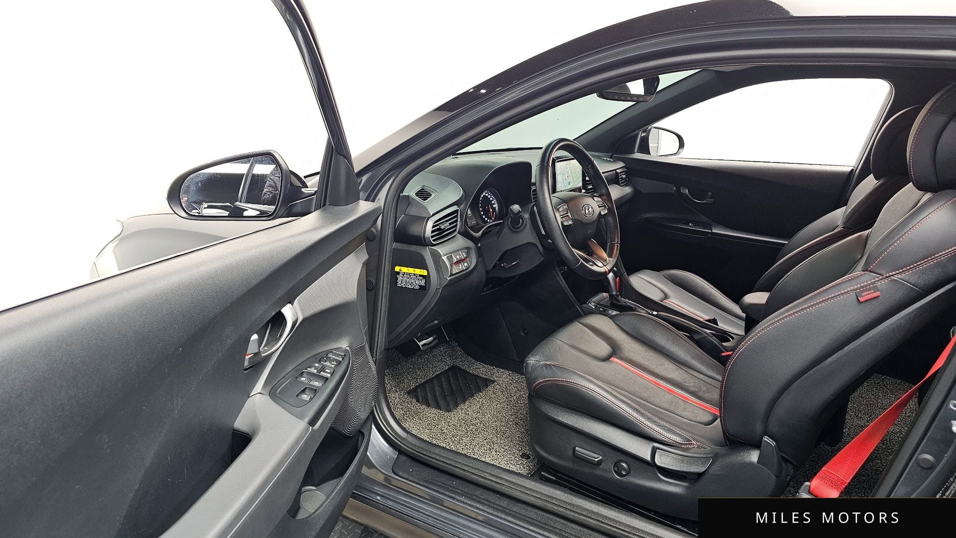 Hyundai Veloster 2019 — миниатюра 13