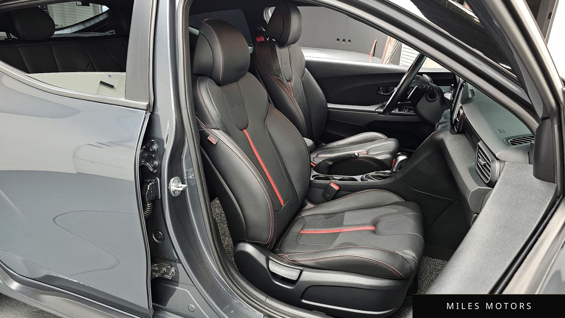 Hyundai Veloster 2019 — миниатюра 18