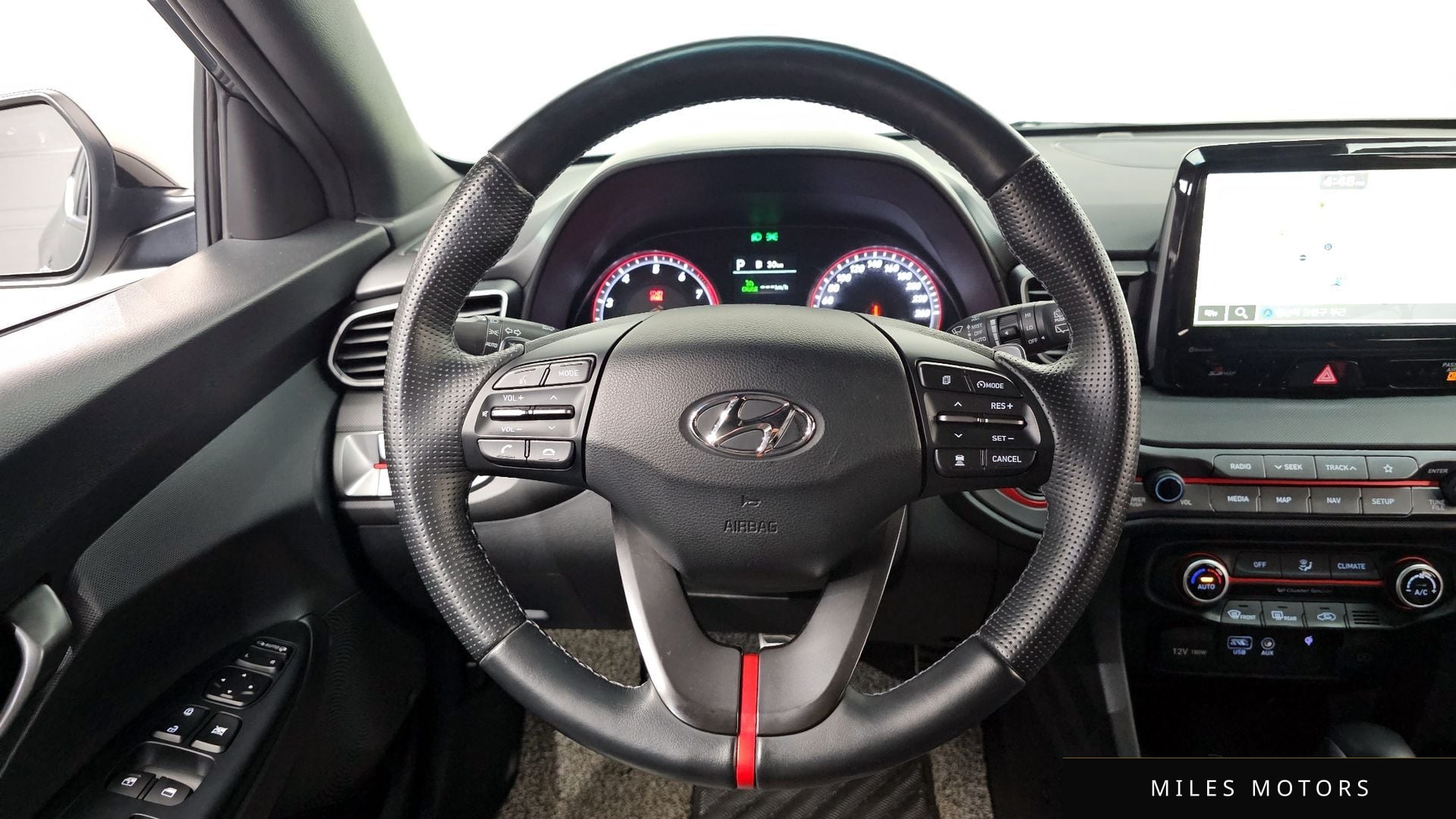 Hyundai Veloster 2019 — миниатюра 19