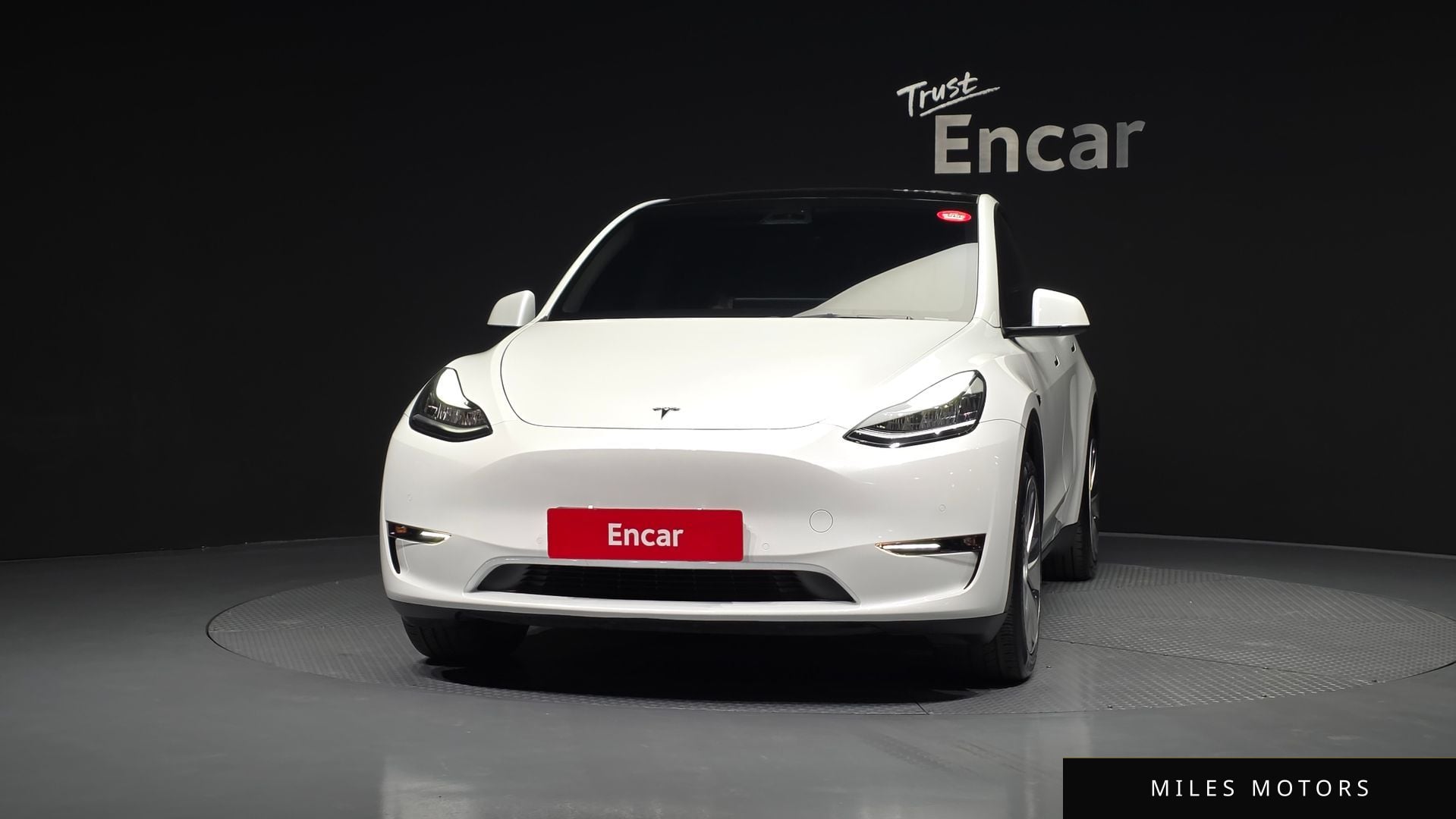 Tesla Model Y 2021 — миниатюра 3