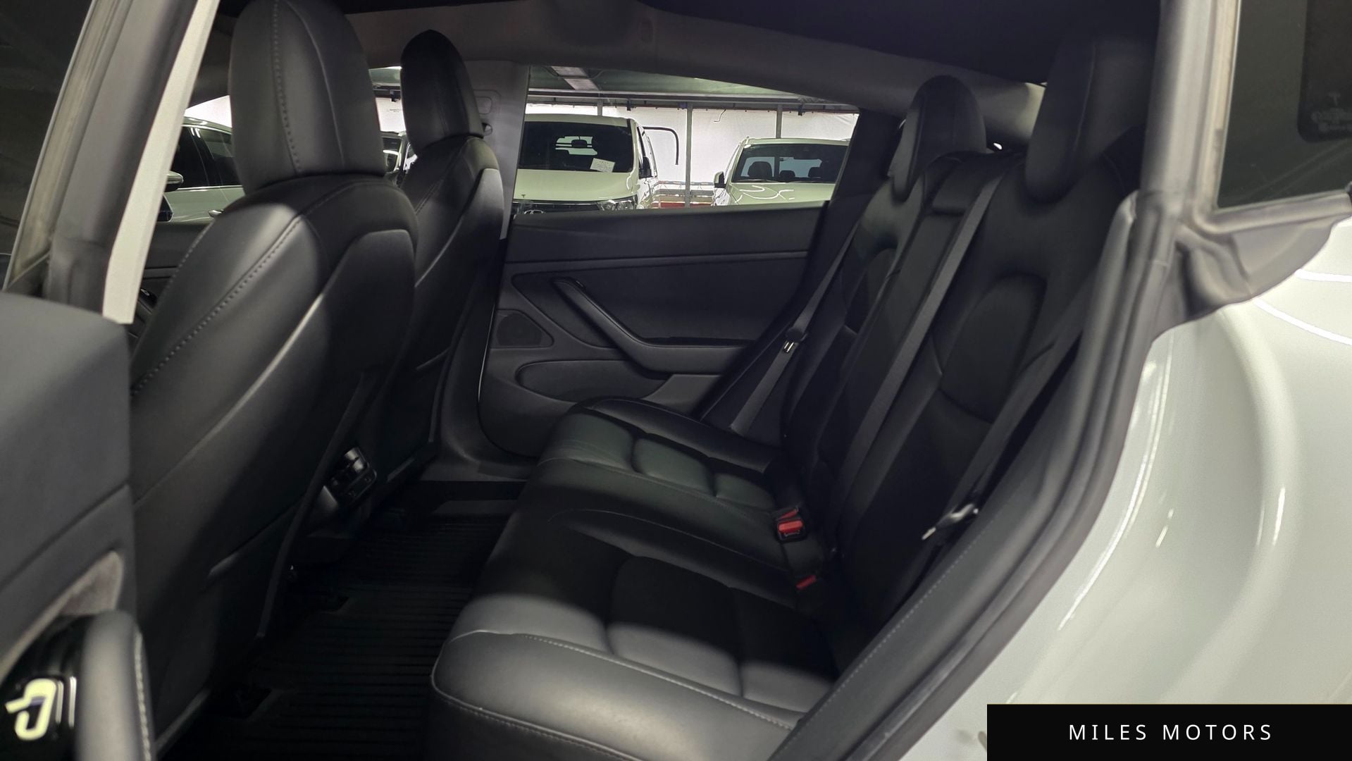 Tesla 모델 3 2020 — миниатюра 6