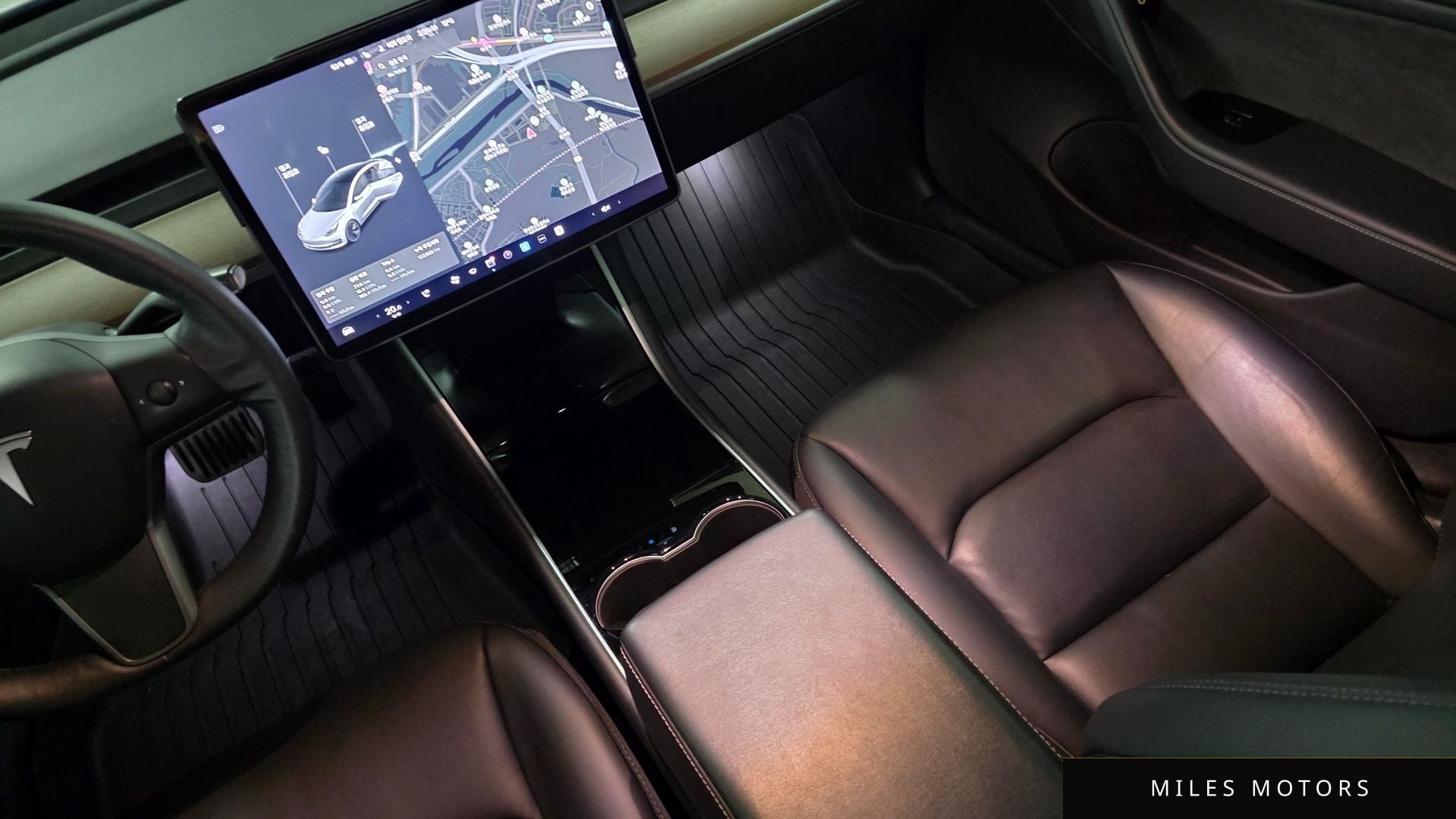 Tesla 모델 3 2020 — миниатюра 14