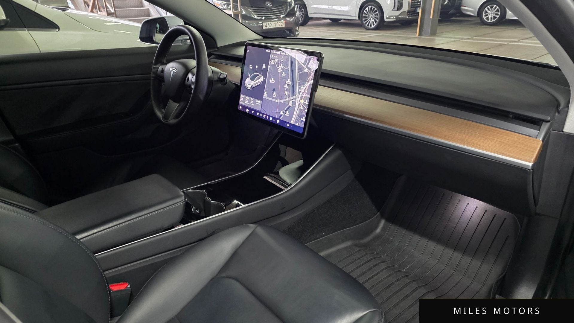Tesla 모델 3 2020 — миниатюра 20