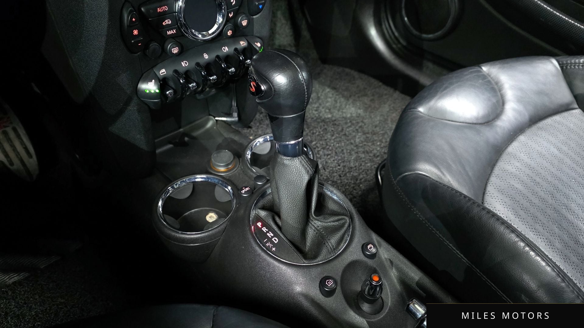 MINI Cooper 2012 — миниатюра 9