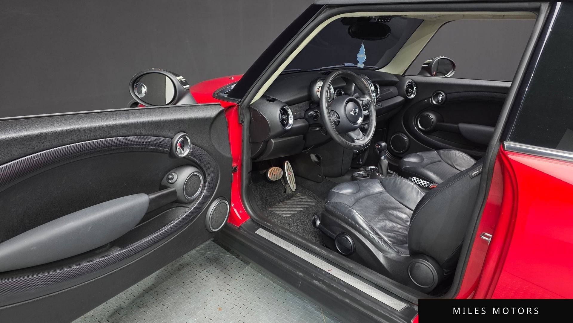 MINI Cooper 2012 — миниатюра 10